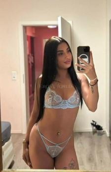 Mia